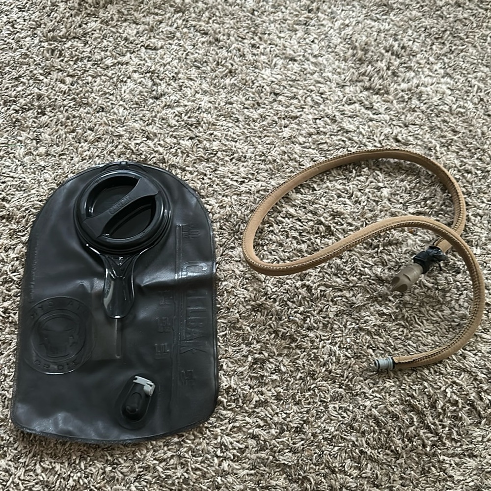 3 Liter tactical camelback